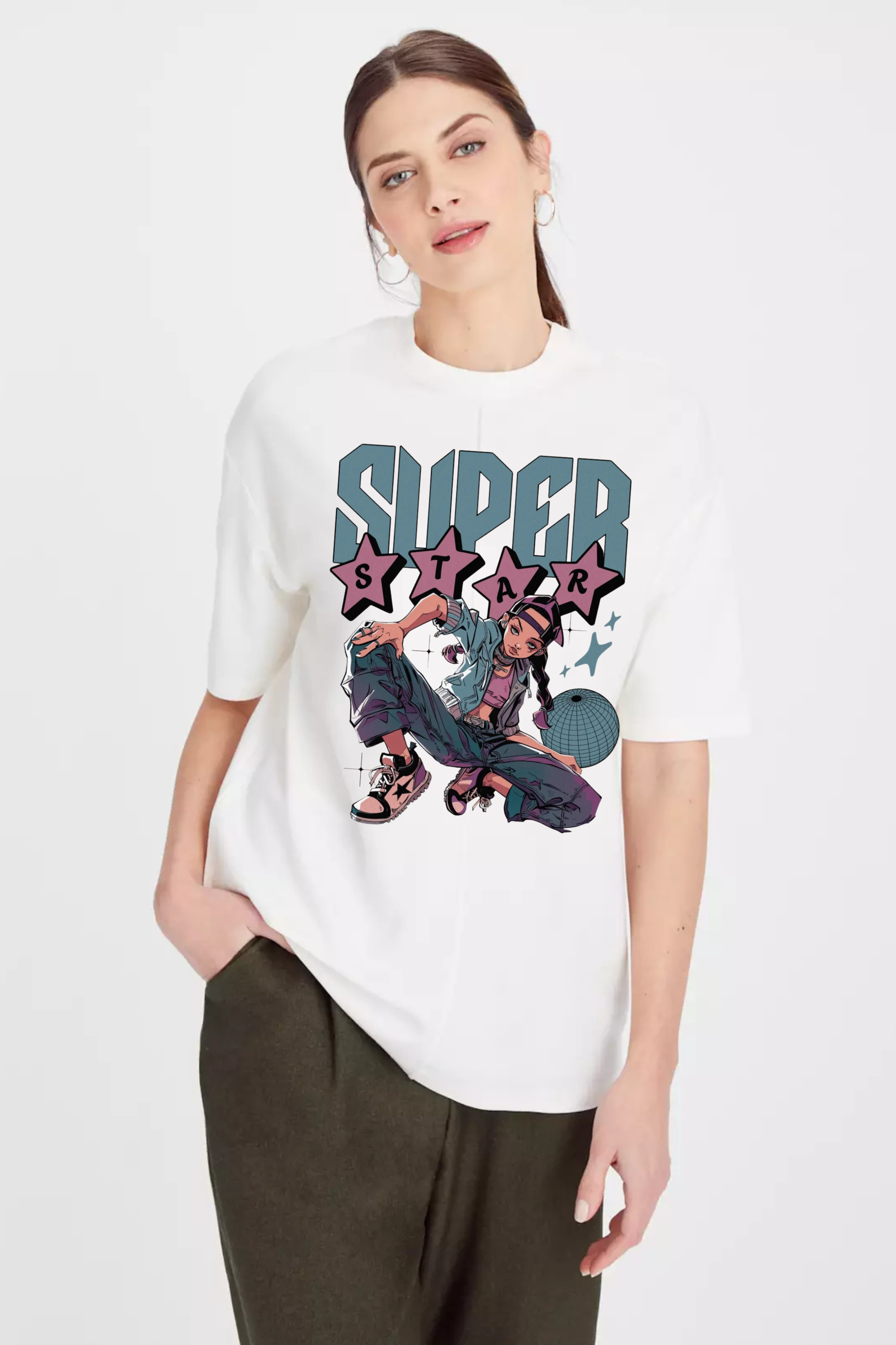 Super Star Graphic Printed Classic Oversized T-shirt For Women [240GSM]